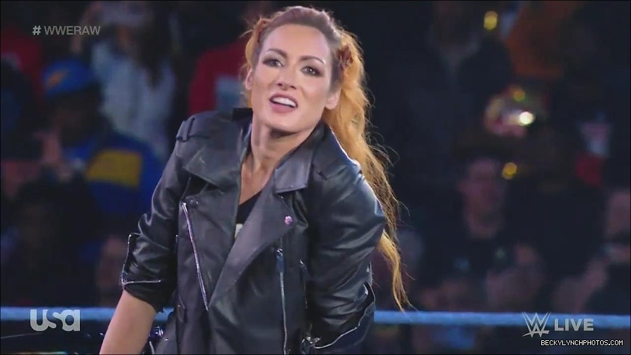 WWE_Monday_Night_Raw_2022_11_28_720p_HDTV_x264-NWCHD_mp4_000196329.jpg