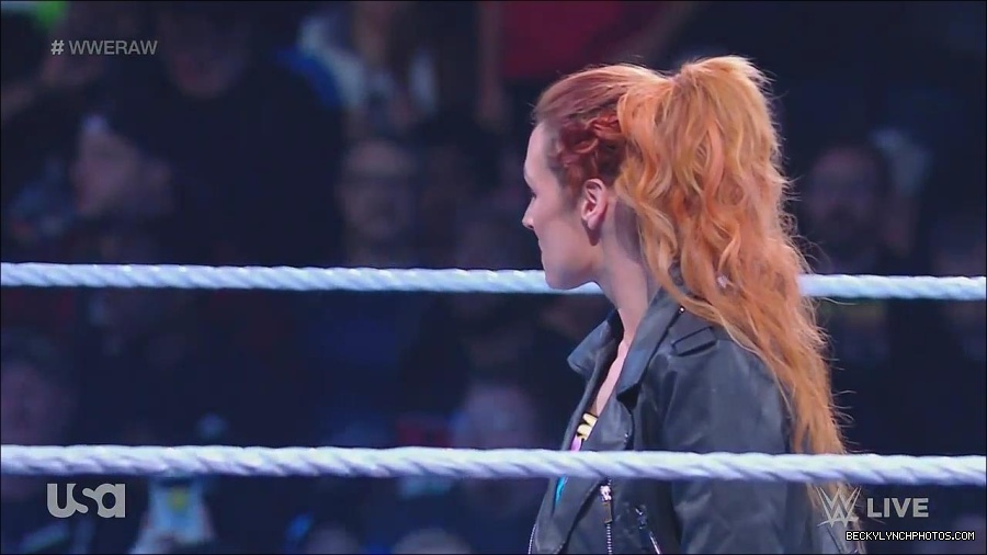 WWE_Monday_Night_Raw_2022_11_28_720p_HDTV_x264-NWCHD_mp4_000221554.jpg
