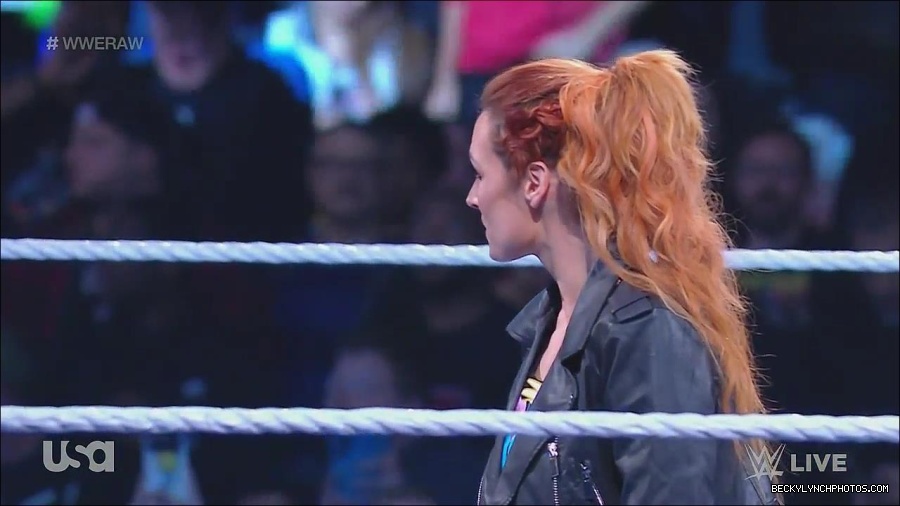 WWE_Monday_Night_Raw_2022_11_28_720p_HDTV_x264-NWCHD_mp4_000221955.jpg