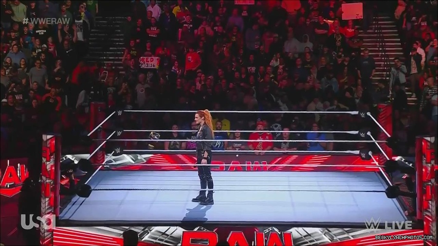 WWE_Monday_Night_Raw_2022_11_28_720p_HDTV_x264-NWCHD_mp4_000222755.jpg