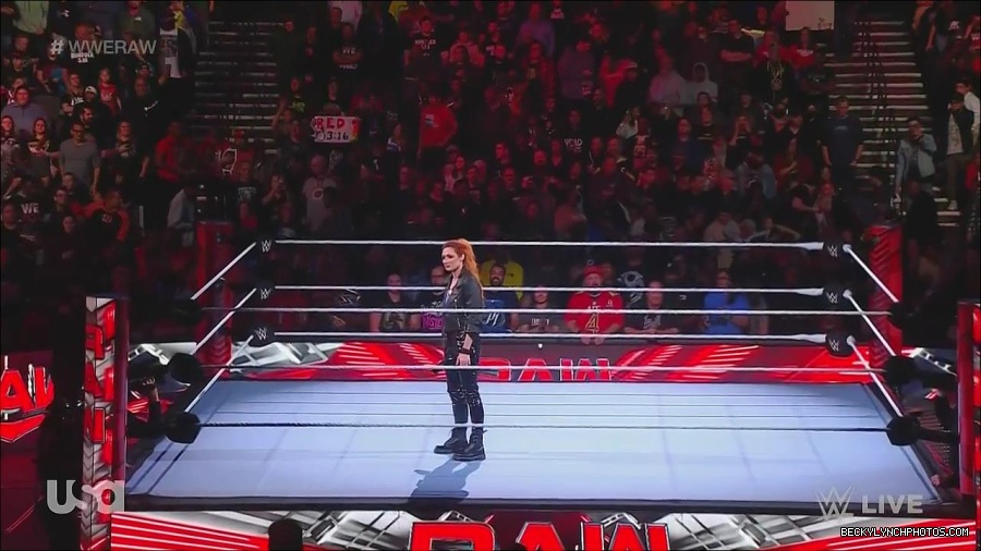 WWE_Monday_Night_Raw_2022_11_28_720p_HDTV_x264-NWCHD_mp4_000223156.jpg