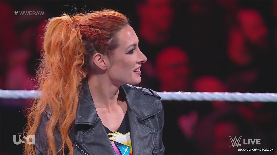 WWE_Monday_Night_Raw_2022_11_28_720p_HDTV_x264-NWCHD_mp4_000228761.jpg