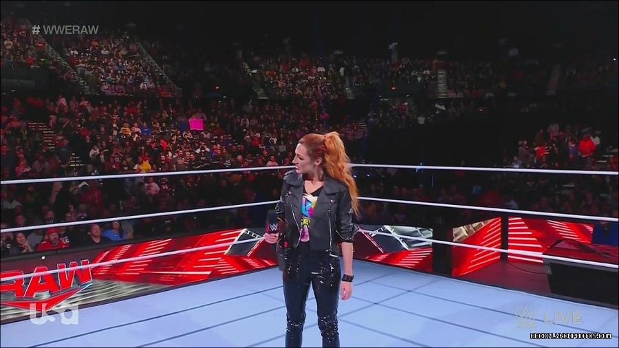 WWE_Monday_Night_Raw_2022_11_28_720p_HDTV_x264-NWCHD_mp4_000237170.jpg