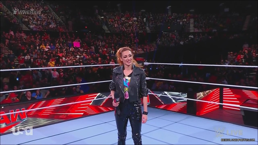 WWE_Monday_Night_Raw_2022_11_28_720p_HDTV_x264-NWCHD_mp4_000240373.jpg