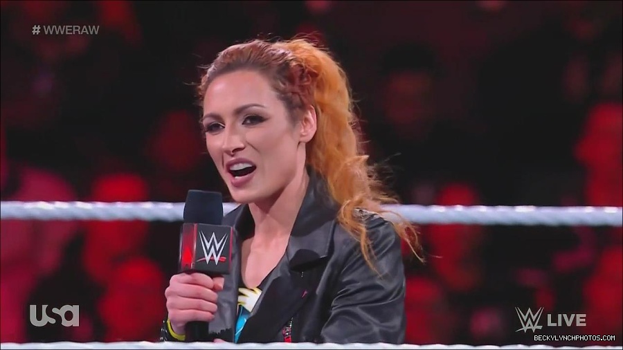 WWE_Monday_Night_Raw_2022_11_28_720p_HDTV_x264-NWCHD_mp4_000265999.jpg