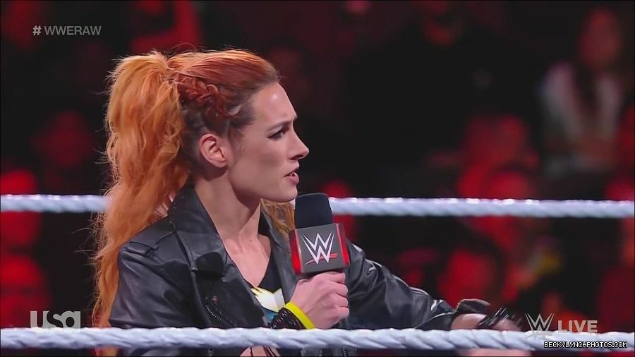 WWE_Monday_Night_Raw_2022_11_28_720p_HDTV_x264-NWCHD_mp4_000286019.jpg