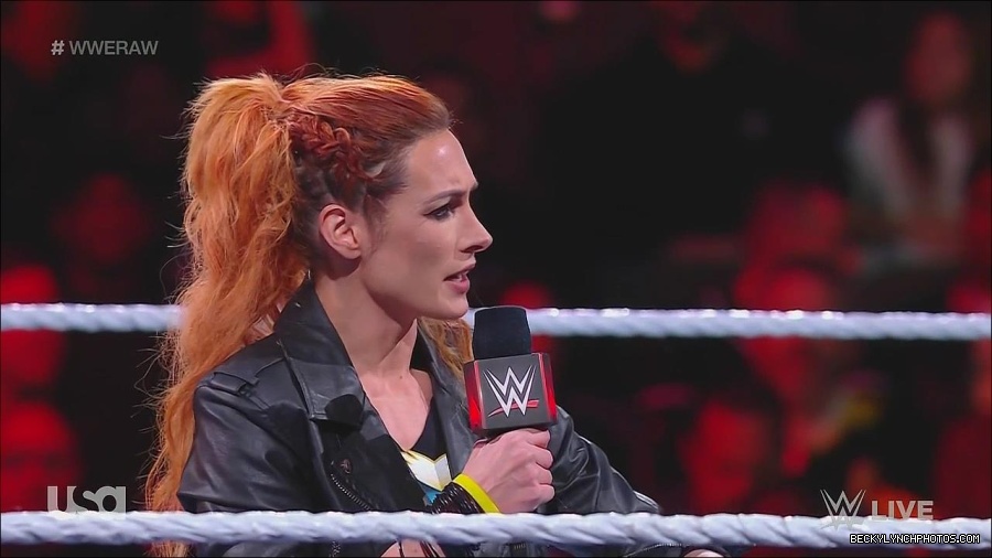 WWE_Monday_Night_Raw_2022_11_28_720p_HDTV_x264-NWCHD_mp4_000286819.jpg