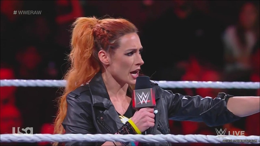WWE_Monday_Night_Raw_2022_11_28_720p_HDTV_x264-NWCHD_mp4_000290023.jpg