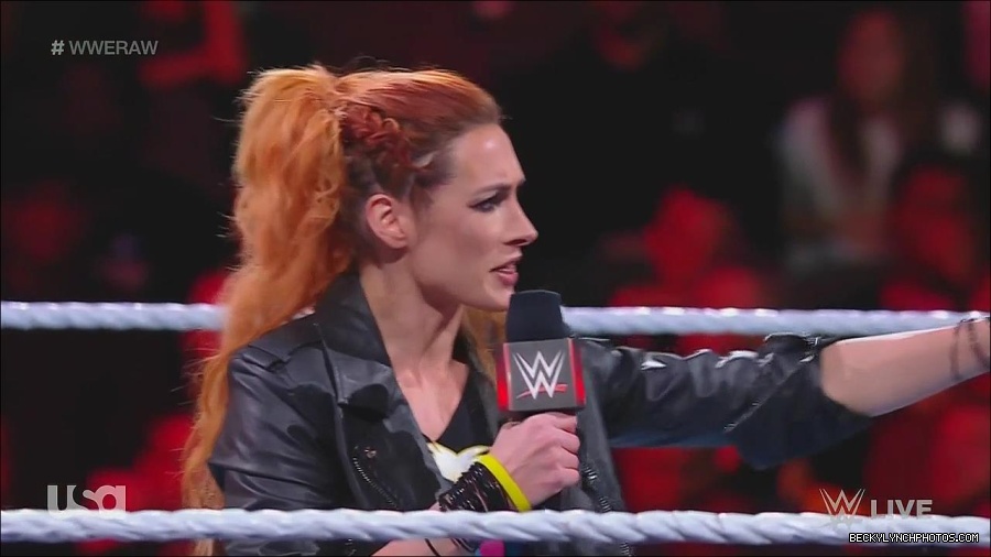 WWE_Monday_Night_Raw_2022_11_28_720p_HDTV_x264-NWCHD_mp4_000290423.jpg