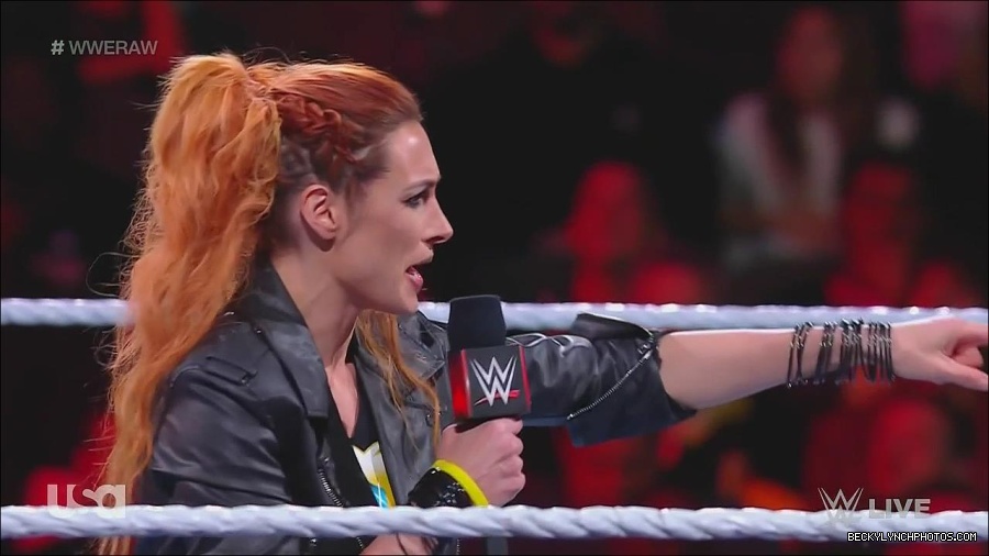 WWE_Monday_Night_Raw_2022_11_28_720p_HDTV_x264-NWCHD_mp4_000290823.jpg