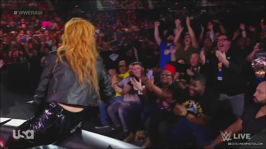 WWE_Monday_Night_Raw_2022_11_28_720p_HDTV_x264-NWCHD_mp4_000303636.jpg