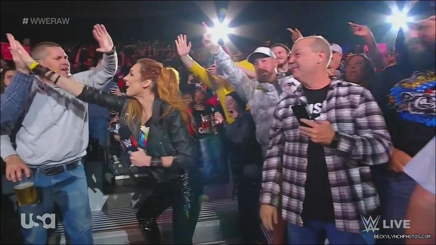 WWE_Monday_Night_Raw_2022_11_28_720p_HDTV_x264-NWCHD_mp4_000325258.jpg