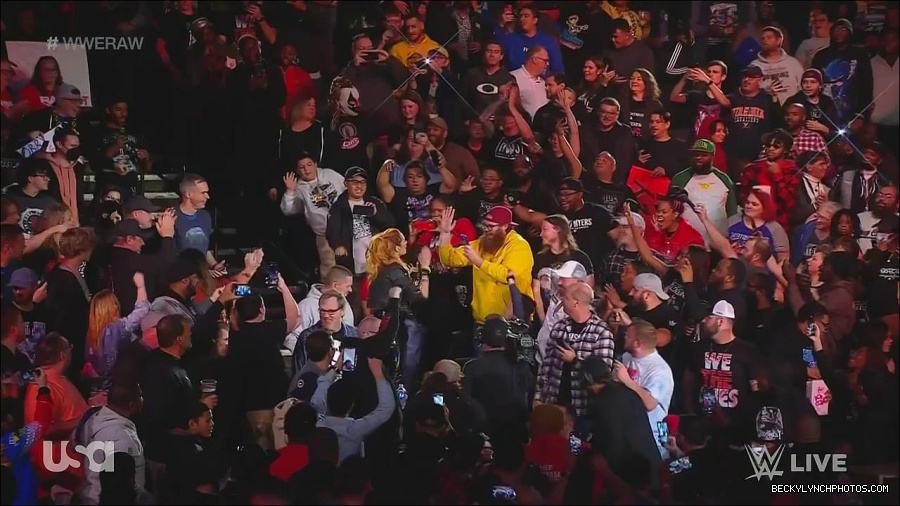 WWE_Monday_Night_Raw_2022_11_28_720p_HDTV_x264-NWCHD_mp4_000328461.jpg