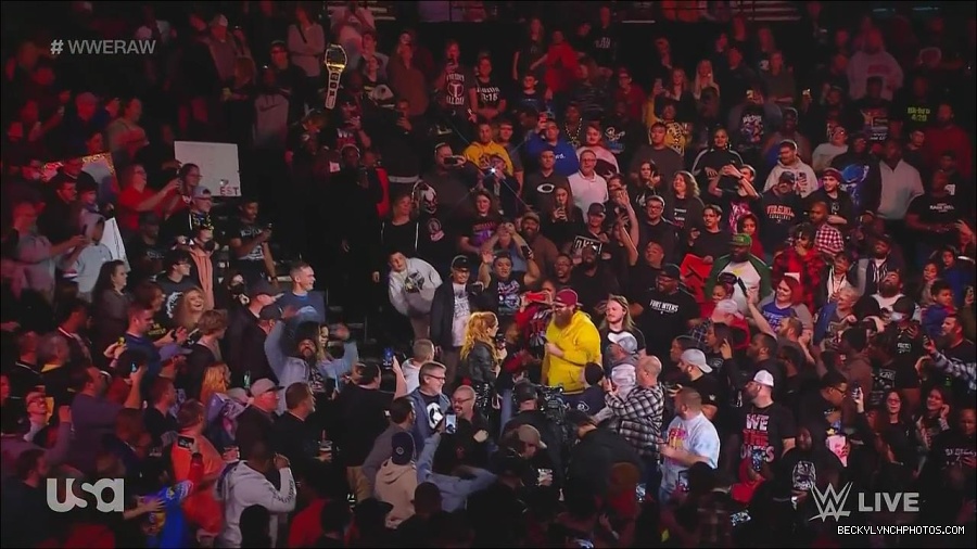WWE_Monday_Night_Raw_2022_11_28_720p_HDTV_x264-NWCHD_mp4_000330863.jpg