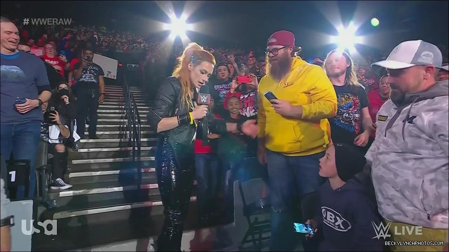 WWE_Monday_Night_Raw_2022_11_28_720p_HDTV_x264-NWCHD_mp4_000333666.jpg