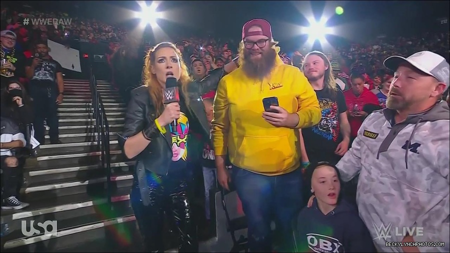 WWE_Monday_Night_Raw_2022_11_28_720p_HDTV_x264-NWCHD_mp4_000336469.jpg