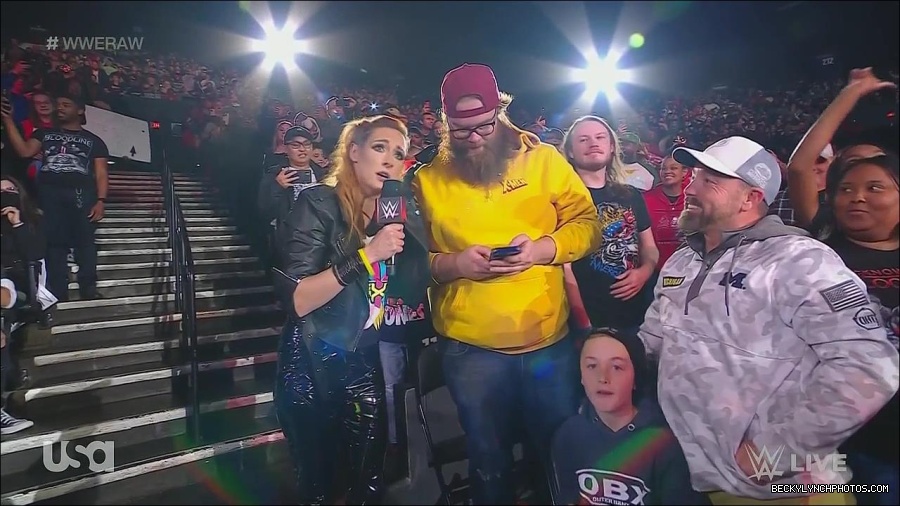 WWE_Monday_Night_Raw_2022_11_28_720p_HDTV_x264-NWCHD_mp4_000340073.jpg