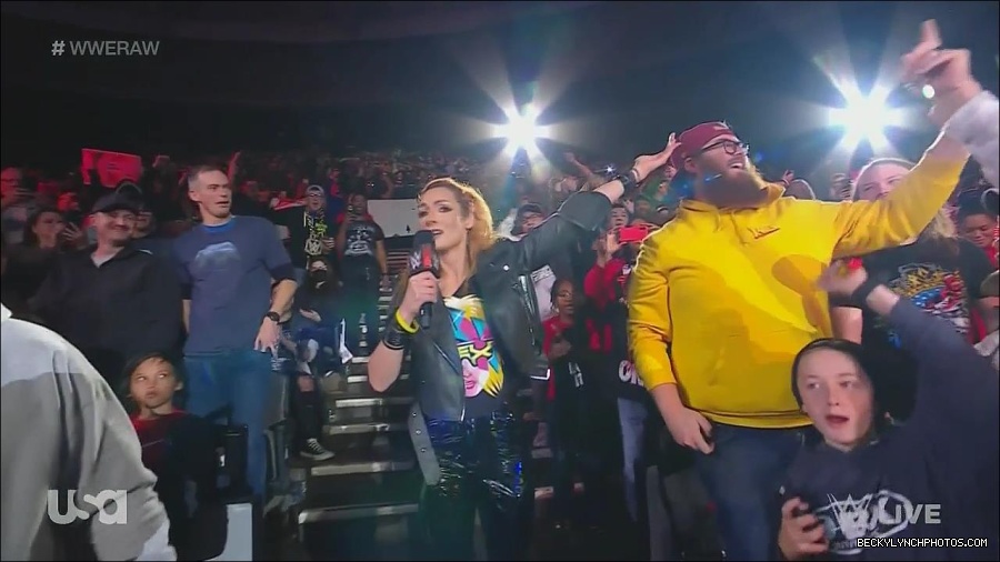 WWE_Monday_Night_Raw_2022_11_28_720p_HDTV_x264-NWCHD_mp4_000344477.jpg
