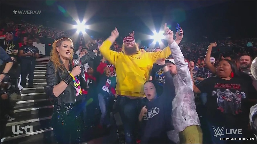 WWE_Monday_Night_Raw_2022_11_28_720p_HDTV_x264-NWCHD_mp4_000348881.jpg
