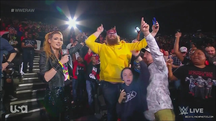WWE_Monday_Night_Raw_2022_11_28_720p_HDTV_x264-NWCHD_mp4_000349282.jpg