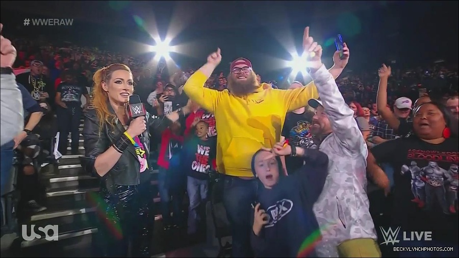 WWE_Monday_Night_Raw_2022_11_28_720p_HDTV_x264-NWCHD_mp4_000349682.jpg
