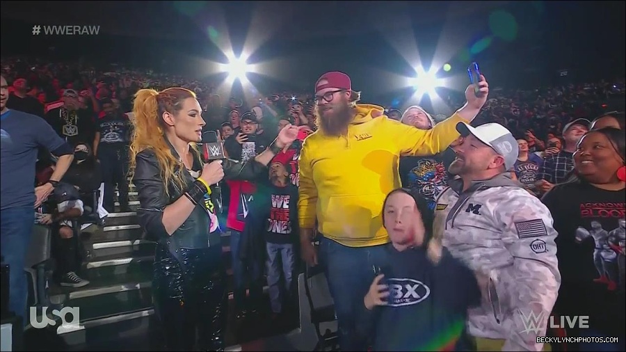 WWE_Monday_Night_Raw_2022_11_28_720p_HDTV_x264-NWCHD_mp4_000351284.jpg