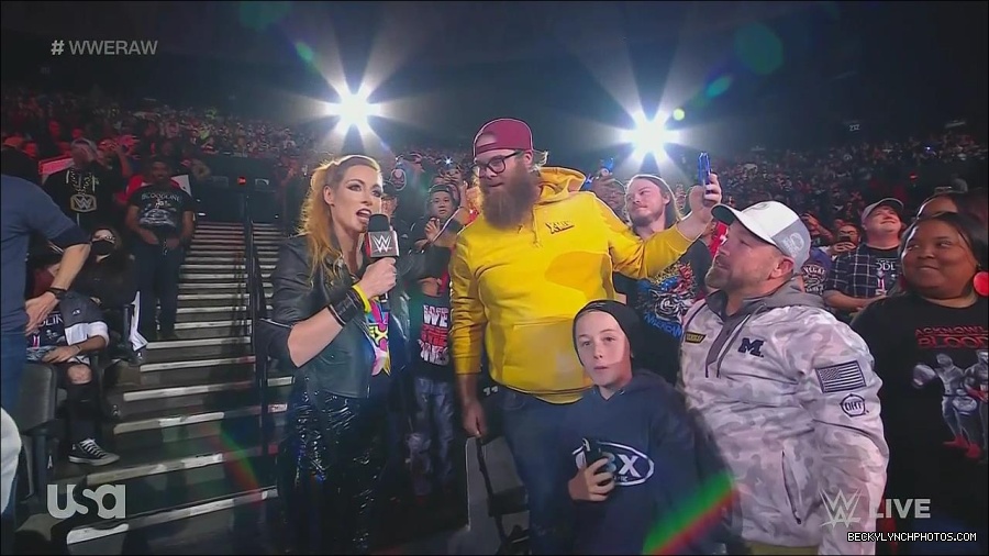 WWE_Monday_Night_Raw_2022_11_28_720p_HDTV_x264-NWCHD_mp4_000352485.jpg