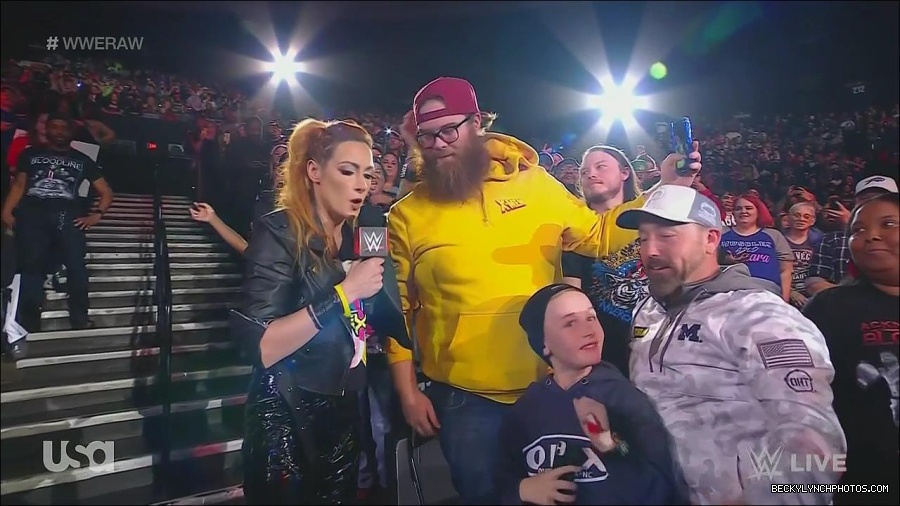 WWE_Monday_Night_Raw_2022_11_28_720p_HDTV_x264-NWCHD_mp4_000355288.jpg