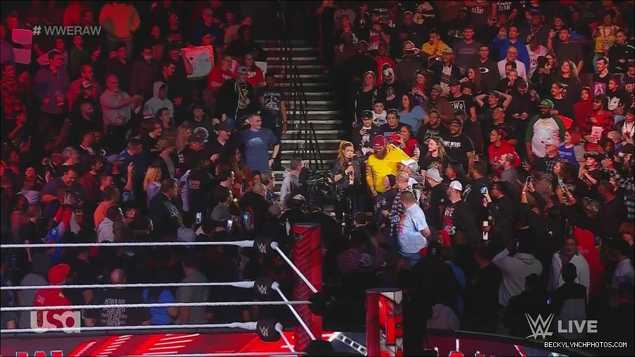 WWE_Monday_Night_Raw_2022_11_28_720p_HDTV_x264-NWCHD_mp4_000359292.jpg
