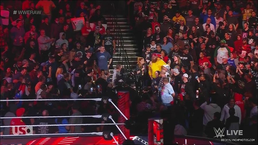 WWE_Monday_Night_Raw_2022_11_28_720p_HDTV_x264-NWCHD_mp4_000359692.jpg