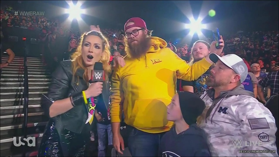 WWE_Monday_Night_Raw_2022_11_28_720p_HDTV_x264-NWCHD_mp4_000363696.jpg