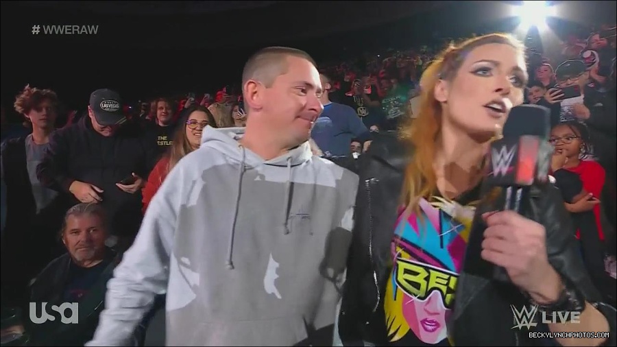 WWE_Monday_Night_Raw_2022_11_28_720p_HDTV_x264-NWCHD_mp4_000368101.jpg