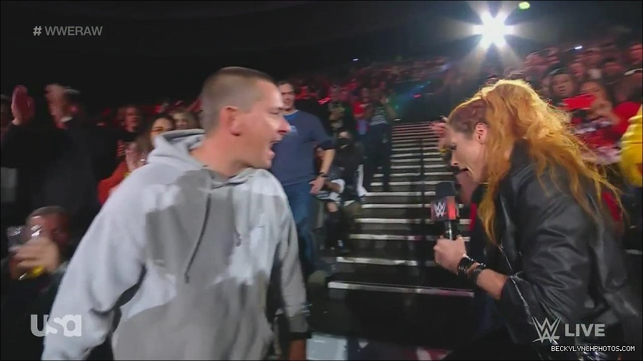WWE_Monday_Night_Raw_2022_11_28_720p_HDTV_x264-NWCHD_mp4_000370503.jpg