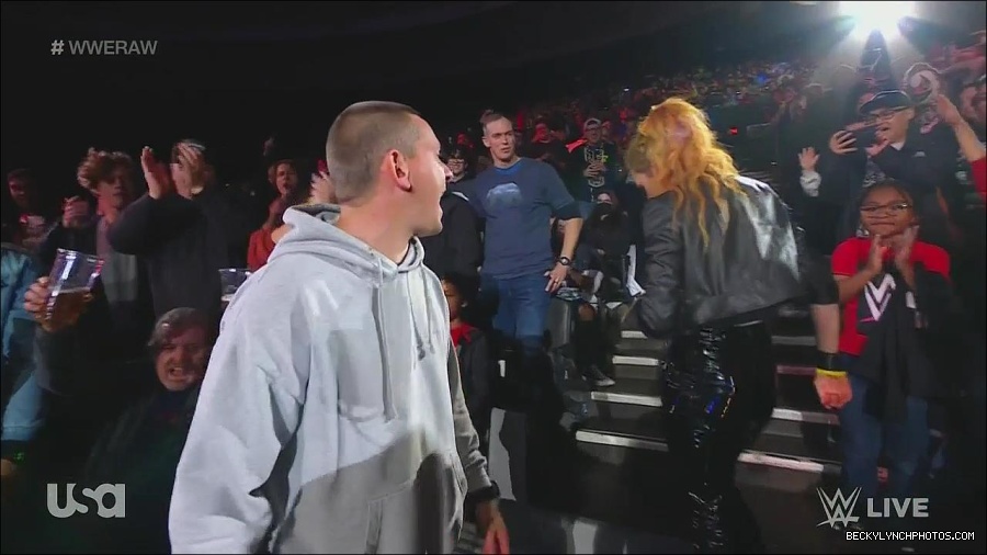 WWE_Monday_Night_Raw_2022_11_28_720p_HDTV_x264-NWCHD_mp4_000371704.jpg
