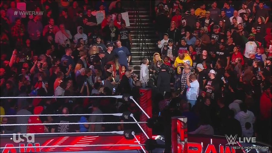 WWE_Monday_Night_Raw_2022_11_28_720p_HDTV_x264-NWCHD_mp4_000375708.jpg