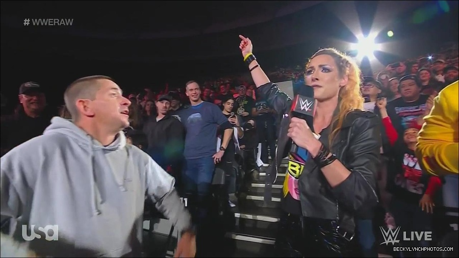 WWE_Monday_Night_Raw_2022_11_28_720p_HDTV_x264-NWCHD_mp4_000384117.jpg