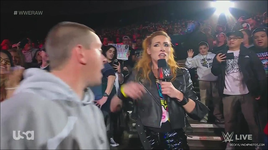 WWE_Monday_Night_Raw_2022_11_28_720p_HDTV_x264-NWCHD_mp4_000398531.jpg
