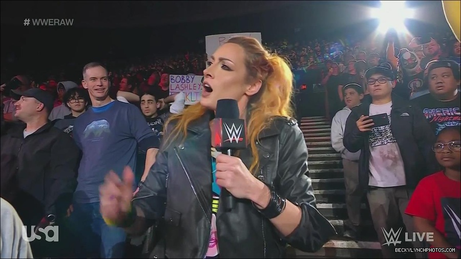 WWE_Monday_Night_Raw_2022_11_28_720p_HDTV_x264-NWCHD_mp4_000411344.jpg