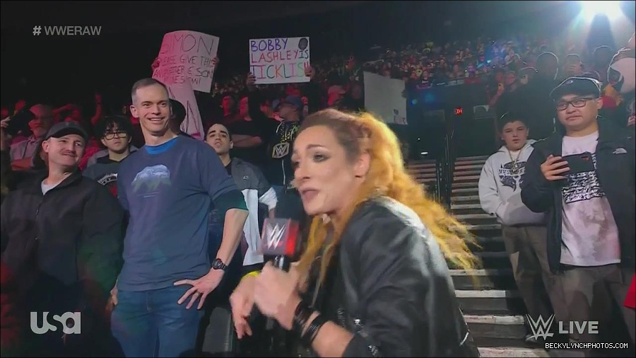 WWE_Monday_Night_Raw_2022_11_28_720p_HDTV_x264-NWCHD_mp4_000416549.jpg
