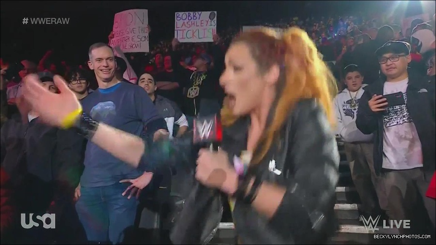 WWE_Monday_Night_Raw_2022_11_28_720p_HDTV_x264-NWCHD_mp4_000416949.jpg