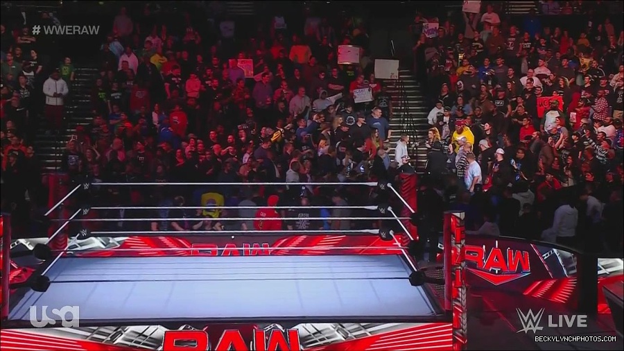 WWE_Monday_Night_Raw_2022_11_28_720p_HDTV_x264-NWCHD_mp4_000426959.jpg