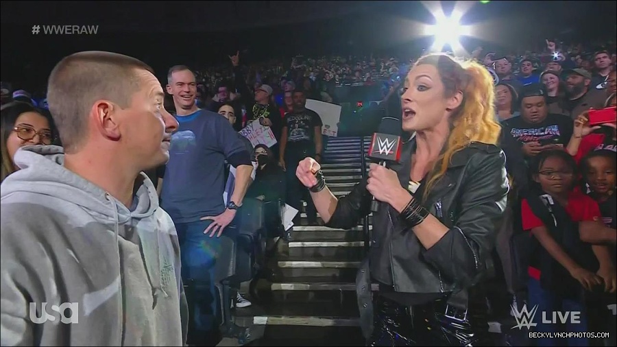 WWE_Monday_Night_Raw_2022_11_28_720p_HDTV_x264-NWCHD_mp4_000430163.jpg