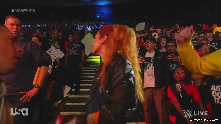 WWE_Monday_Night_Raw_2022_11_28_720p_HDTV_x264-NWCHD_mp4_000432565.jpg