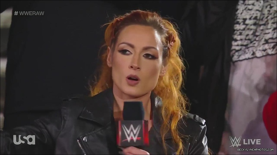 WWE_Monday_Night_Raw_2022_11_28_720p_HDTV_x264-NWCHD_mp4_000456589.jpg