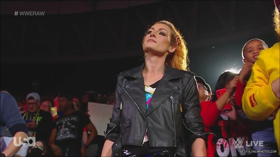 WWE_Monday_Night_Raw_2022_11_28_720p_HDTV_x264-NWCHD_mp4_000545912.jpg