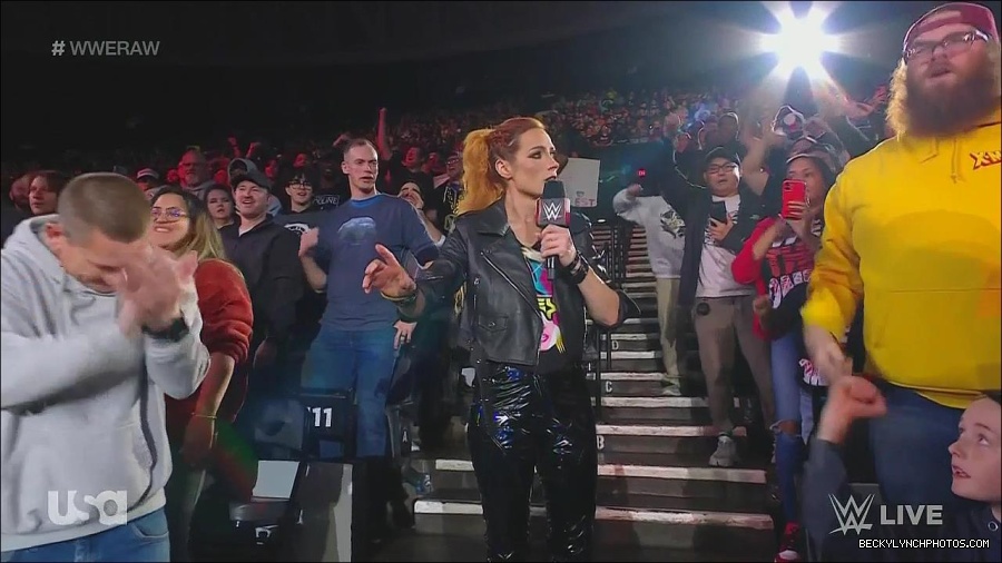 WWE_Monday_Night_Raw_2022_11_28_720p_HDTV_x264-NWCHD_mp4_000565932.jpg