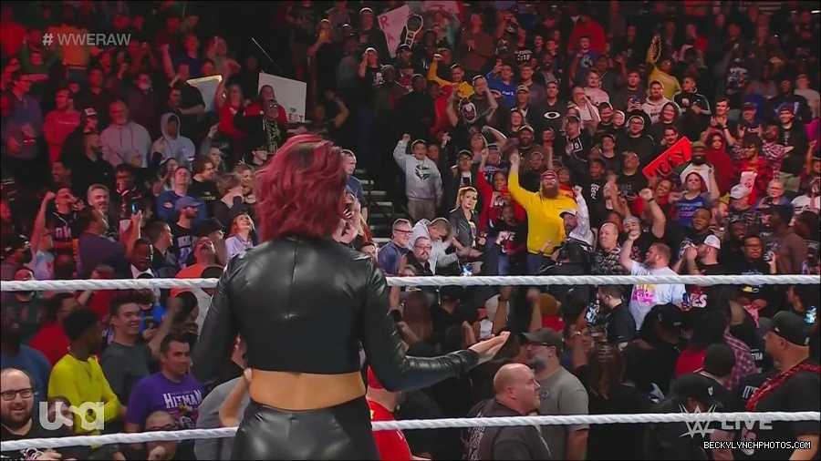 WWE_Monday_Night_Raw_2022_11_28_720p_HDTV_x264-NWCHD_mp4_000569535.jpg