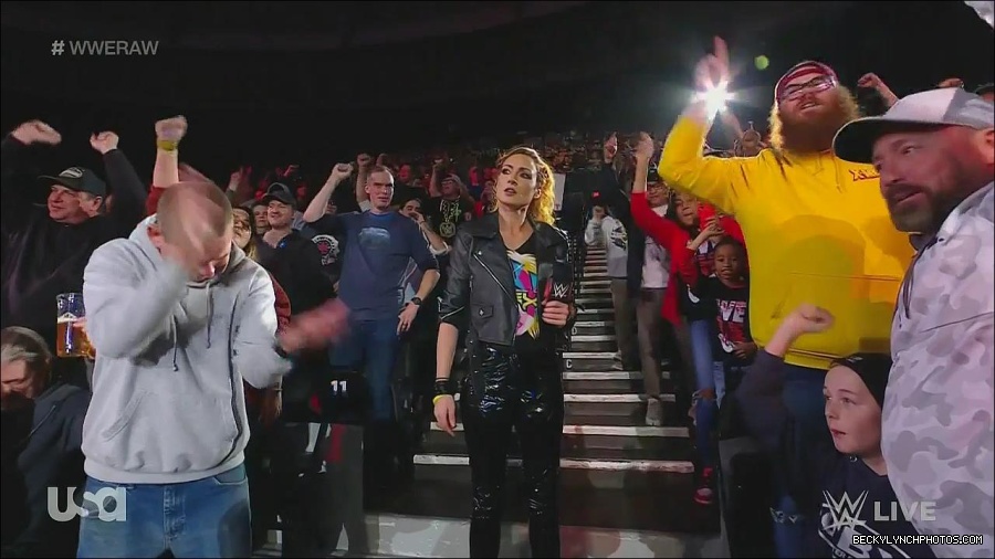 WWE_Monday_Night_Raw_2022_11_28_720p_HDTV_x264-NWCHD_mp4_000571137.jpg