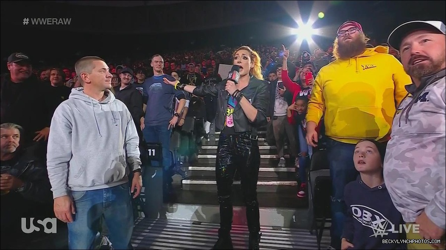 WWE_Monday_Night_Raw_2022_11_28_720p_HDTV_x264-NWCHD_mp4_000581147.jpg
