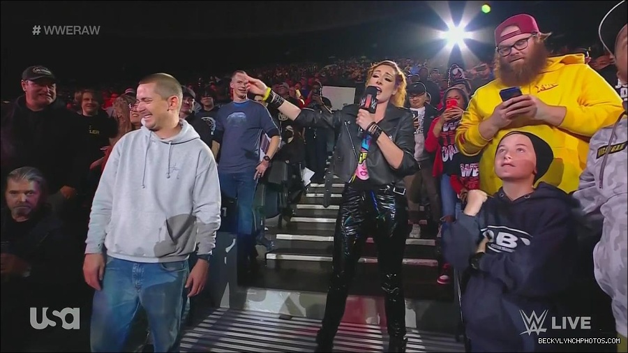 WWE_Monday_Night_Raw_2022_11_28_720p_HDTV_x264-NWCHD_mp4_000592358.jpg